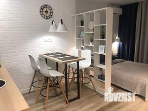 Студия квартира, посуточно, 35м2, 1/7 этаж