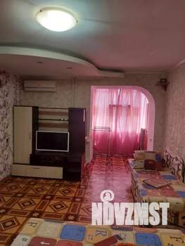 1-к квартира, посуточно, 40м2, 1/3 этаж