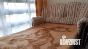 Студия квартира, посуточно, 30м2, 1/3 этаж