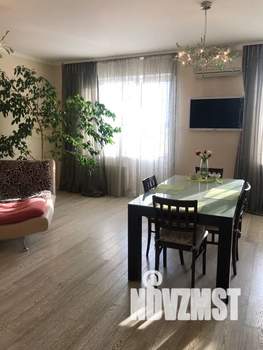 Студия квартира, посуточно, 40м2, 9/9 этаж