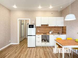 Студия квартира, посуточно, 38м2, 4/8 этаж