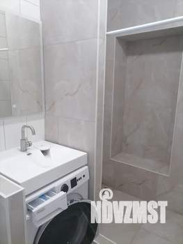 Студия квартира, посуточно, 30м2, 1/3 этаж