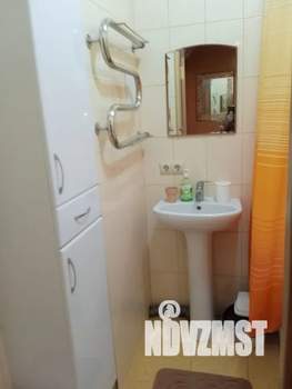 1-к квартира, посуточно, 38м2, 4/9 этаж