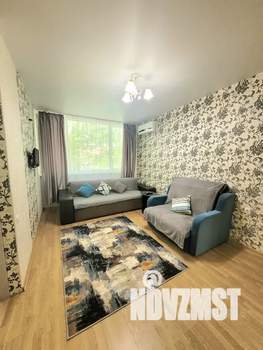 1-к квартира, посуточно, 30м2, 1/3 этаж