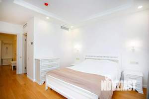 1-к квартира, посуточно, 63м2, 1/1 этаж