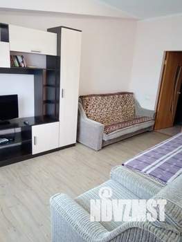 1-к квартира, посуточно, 42м2, 4/6 этаж