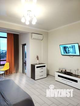 Студия квартира, посуточно, 40м2, 5/17 этаж