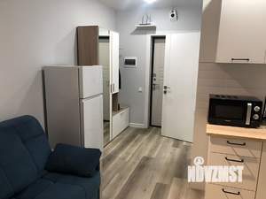 Студия квартира, посуточно, 35м2, 1/7 этаж