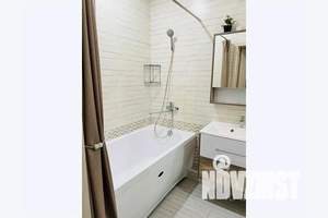 1-к квартира, посуточно, 46м2, 4/23 этаж