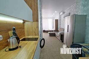 Студия квартира, посуточно, 35м2, 1/2 этаж