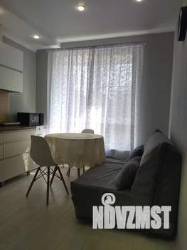 1-к квартира, посуточно, 38м2, 2/7 этаж