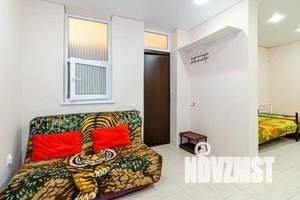 1-к квартира, посуточно, 42м2, -1/13 этаж