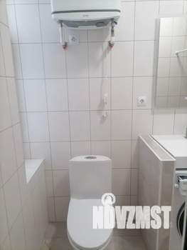 Студия квартира, посуточно, 30м2, 1/3 этаж