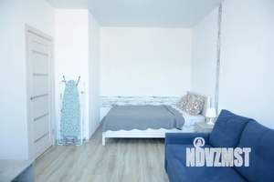 1-к квартира, посуточно, 35м2, 4/5 этаж