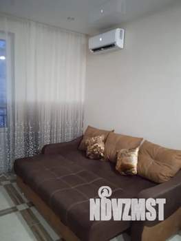 Студия квартира, посуточно, 32м2, 11/20 этаж