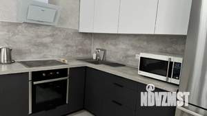 Студия квартира, посуточно, 33м2, 4/8 этаж