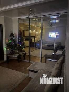 Студия квартира, посуточно, 37м2, 1/3 этаж