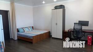 Студия квартира, посуточно, 36м2, 1/5 этаж