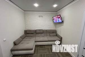 1-к квартира, посуточно, 40м2, 11/16 этаж