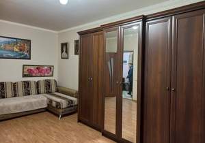 1-к квартира, на длительный срок, 60м2, 9/10 этаж