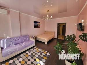 1-к квартира, посуточно, 60м2, 1/10 этаж