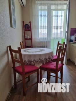 1-к квартира, посуточно, 38м2, 9/9 этаж