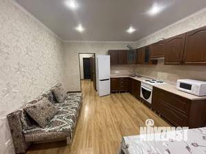 1-к квартира, посуточно, 60м2, 2/10 этаж