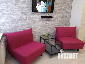 Студия квартира, посуточно, 28м2, 10/21 этаж