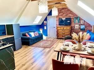 2-к квартира, посуточно, 65м2, 3/3 этаж