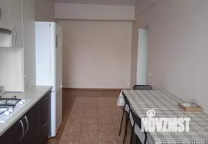 2-к квартира, на длительный срок, 74м2, 2/5 этаж