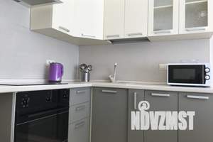 1-к квартира, посуточно, 40м2, 1/17 этаж