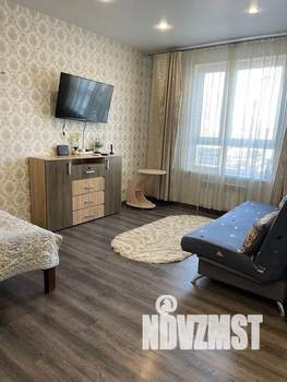 Студия квартира, посуточно, 33м2, 1/5 этаж