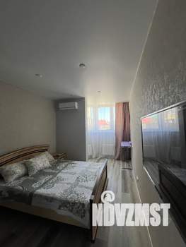 1-к квартира, посуточно, 38м2, 2/13 этаж