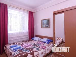 2-к квартира, посуточно, 50м2, -1/2 этаж