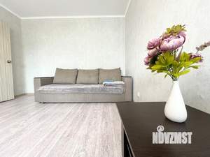 1-к квартира, посуточно, 42м2, 11/16 этаж