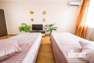 2-к квартира, посуточно, 60м2, 1/1 этаж