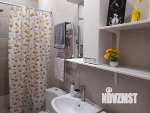 Студия квартира, посуточно, 28м2, 10/21 этаж