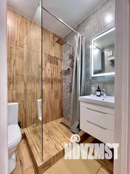 Студия квартира, посуточно, 35м2, 6/8 этаж