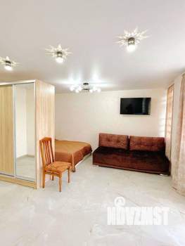 Студия квартира, посуточно, 40м2, 2/7 этаж