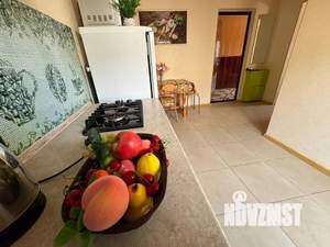 1-к квартира, посуточно, 35м2, 1/2 этаж