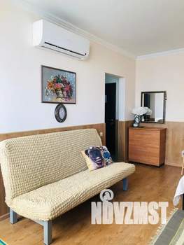 Студия квартира, посуточно, 29м2, 2/9 этаж