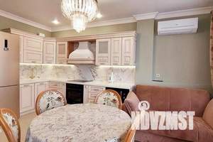 2-к квартира, посуточно, 56м2, 10/10 этаж