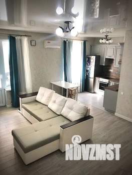 2-к квартира, посуточно, 61м2, 1/8 этаж