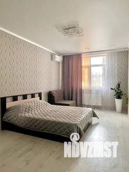 1-к квартира, посуточно, 45м2, 6/12 этаж