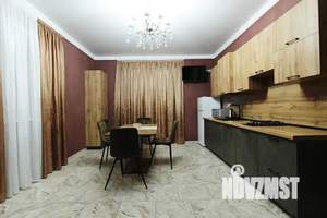 2-к квартира, посуточно, 44м2, 1/1 этаж