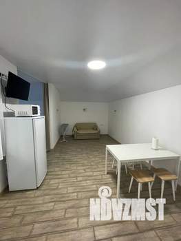 Студия квартира, посуточно, 40м2, 2/2 этаж