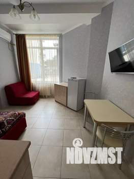 Студия квартира, посуточно, 21м2, 1/10 этаж