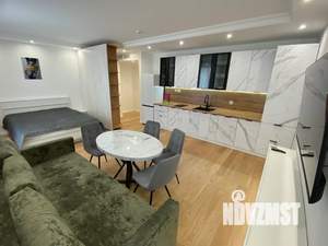 1-к квартира, посуточно, 38м2, 1/7 этаж