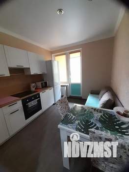 1-к квартира, посуточно, 37м2, 2/10 этаж