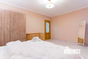 1-к квартира, посуточно, 60м2, 1/1 этаж